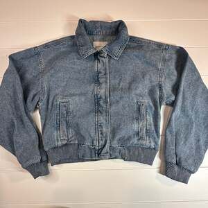 Women’s Denim Bomber Jacket Medium Vintage Wash Boxy Utility Outerwear